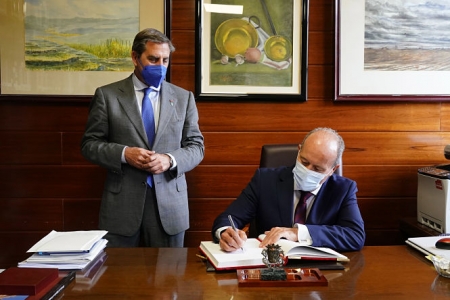 Visita del Minsitro de Justica al Colegio de Abogados (ICAGR) Visita del Minsitro de Justica al Colegio de Abogados (ICAGR)