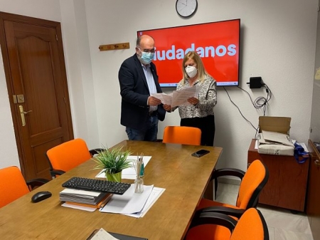 Juanma Ocaña y Mari Carmen Calderay, concejales de CS en el Ayuntamiento de Albolote (CS)