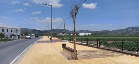 Paseo de la Estación de Huétor Tájar después de la reforma acometida (AYTO. HUÉTOR TÁJAR)