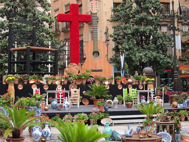 Cruz De Mayo En Granada, en imagen de archivo (EUROPA PRESS)