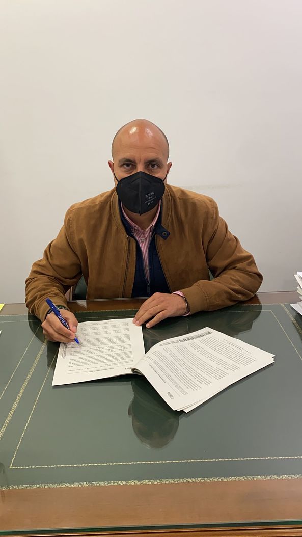 El alcalde de Otura, Nazario Montes (AYTO. OTURA)