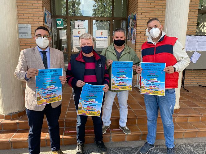 El alcalde de Vegas y el concejal de Fiestas, con los representantes de la Asociación de Feriantes de Granada (AYTO. VEGAS DEL GENIL) 