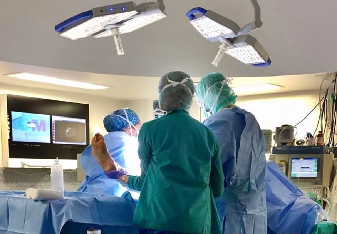 Sanitarios durante una intervención (SUBDELEGACIÓN)