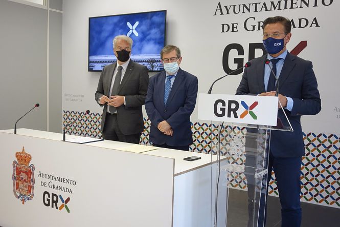 José Antonio Huertas, Luis González y Luis Salvador (JAVIER ALGARRA / AYUNTAMIENTO) 