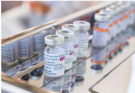 Vacuna de AstraZeneca (JAIR FERREIRA BELAFACCE/ISTOCK) 