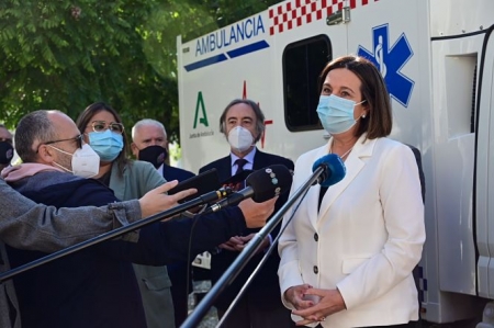 Presentación de la nueva ambulancia (JUNTA)