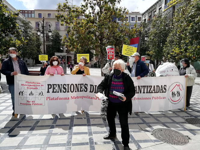 Imagen de la concentración (PLATAFORMA DE PENSIONISTAS)