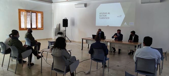 Imagen de la visita de Gustavo Rodríguez a Loja (JUNTA) 