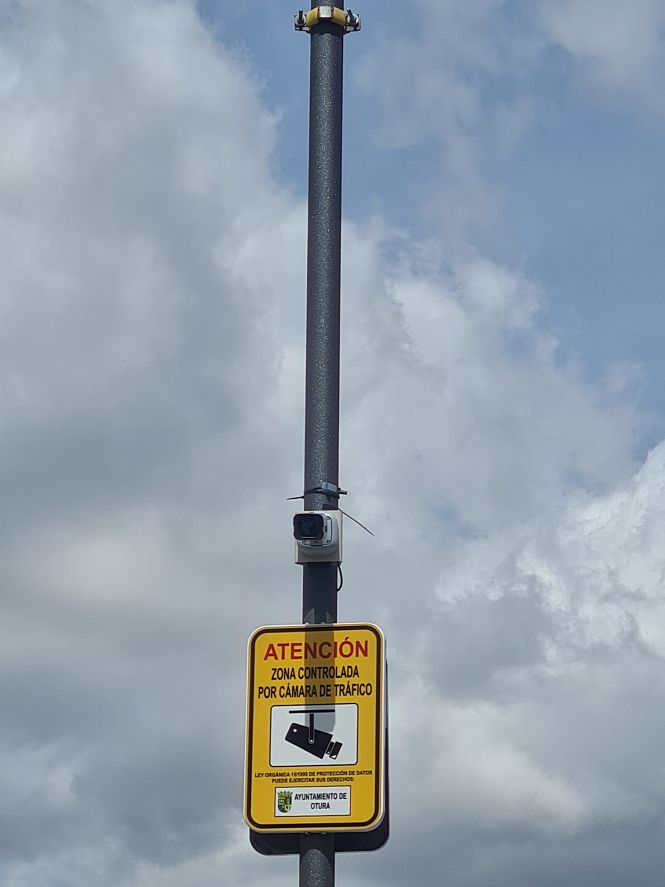 Imagen de una de las cámaras instaladas en el municipio (AYTO. OTURA)