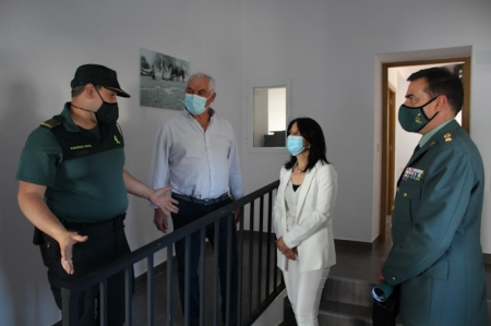 Inmaculada López Calahorro ha visitado uno de los cuarteles (SUBDELEGACIÓN)