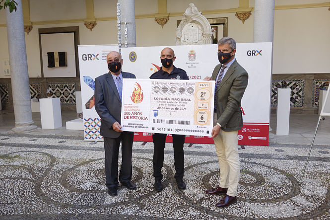 Presentación del décimo de Lotería (JAVIER ALGARRA / AYUNTAMIENTO)