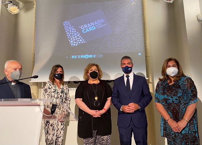 Granada se presenta en un vídeo promocional con motivo de Fitur como un destino integrado por Sierra Nevada, la Costa y la provincia (JAVIER ALGARRA / AYUNTAMIENTO) 