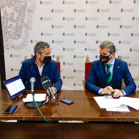 Los portavoces del equipo de gobierno local de Granada, Manuel Olivares y César Díaz, en imagen de archivo (AYUNTAMIENTO)