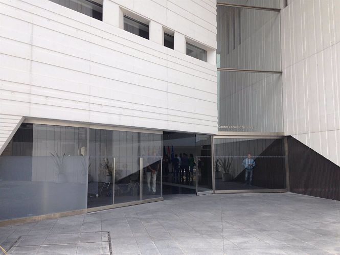 Entrada al Centro Federico García Lorca de Granada (EUROPA PRESS/ARCHIVO)