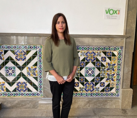 La concejal de Vox en el Ayuntamiento de Granada, Mónica Rodríguez (VOX)