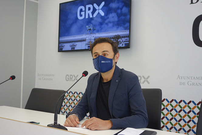 El coordinador de Cultura del Ayuntamiento de Granada, Javier de Pablos - JAVIER ALGARRA / AYUNTAMIENTO)