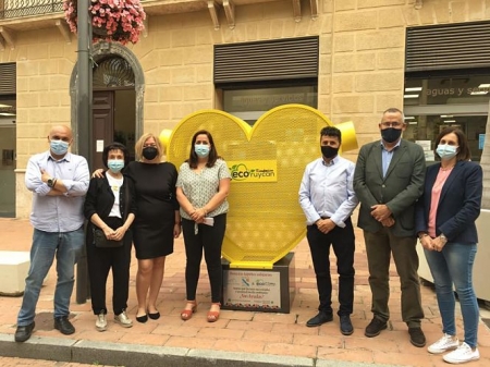 Instalación del corazón solidario (MDAD COSTA TROPICAL)