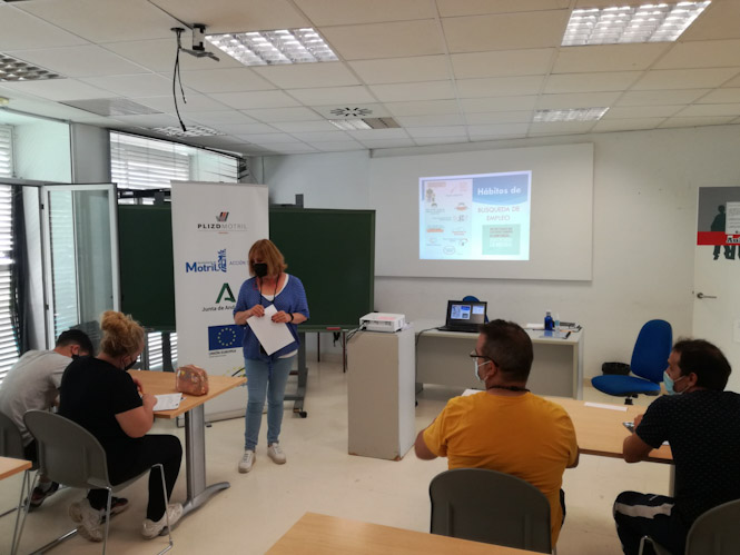 Imagen de uno de los talleres (AYTO. MOTRIL)