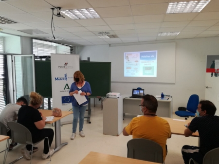 Imagen de uno de los talleres (AYTO. MOTRIL)