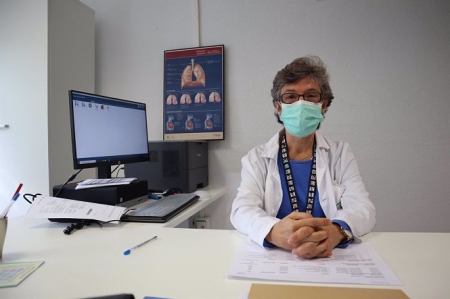 La neumóloga y coordinadora de las consultas para dejar de fumar en el Hospital Virgen de las Nieves de Granada (JUNTA DE ANDALUCÍA) La neumóloga y coordinadora de las consultas para dejar de fumar en el Hospital Virgen de las Nieves de Granada (JUNTA DE ANDALUCÍA)