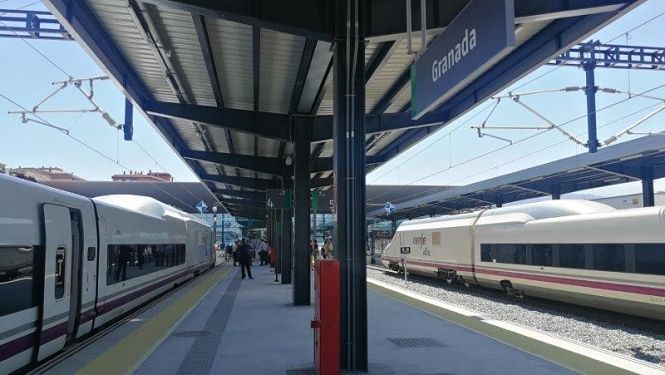 Estación de trenes de Granada (RENFE)