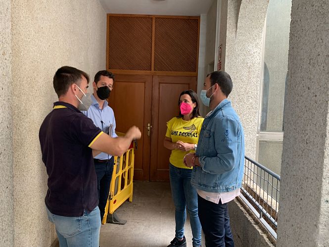 Imagen de la visita a las obras (AYTO. ALMUÑÉCAR)