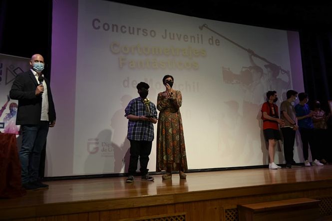 entrega de premios del V Concurso Juvenil  de Cortometrajes Fantásticos (AYTO. MONACHIL)