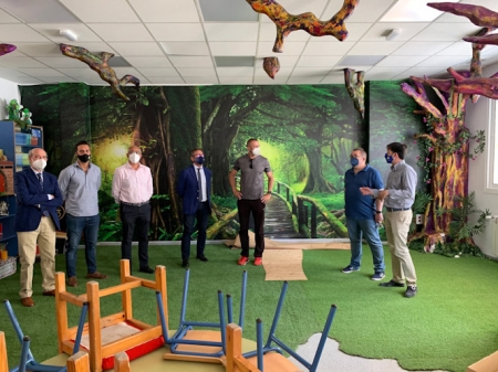 Imagen de la visita al colegio (JUNTA) Imagen de la visita al colegio (JUNTA)