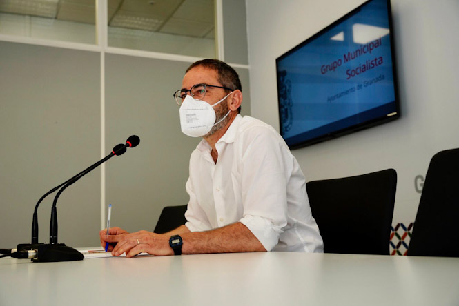 El concejal del PSOE en el Ayuntamiento de Granada, Miguel Ángel Fernández Madrid (PSOE)