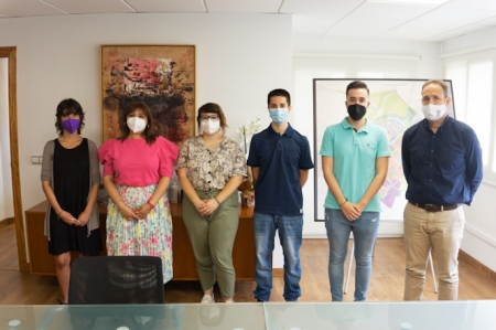 Jóvenes contratados  por el Ayuntamiento de Armilla (AYTO. ARMILLA)