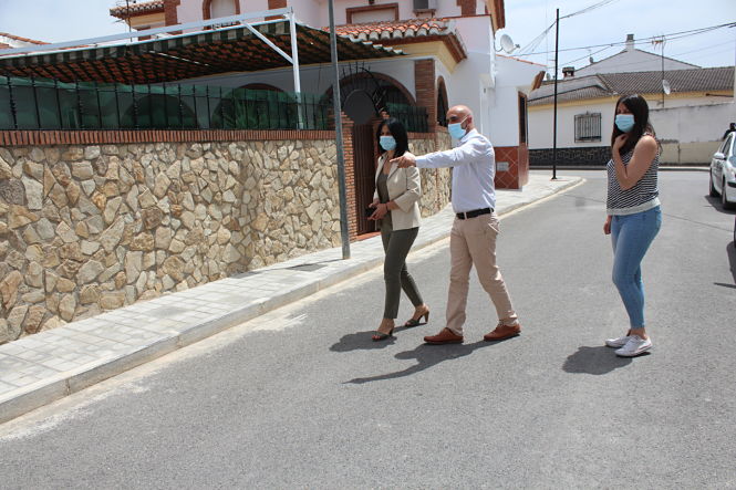 La subdelegada del gobierno, Inmaculada López Calahorro ha visitado Fuente Vaqueros  (SUBDELEGACIÓN)