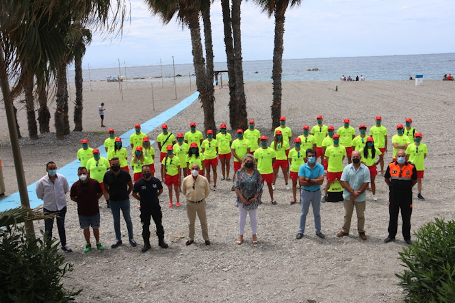 Socorristas de las playas de Almuñécar (AYTO. ALMUÑECAR) 