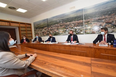 Visita del secretario de Estado de Turismo, Fernando Valdés, a Granada (DIPUTACIÓN) 