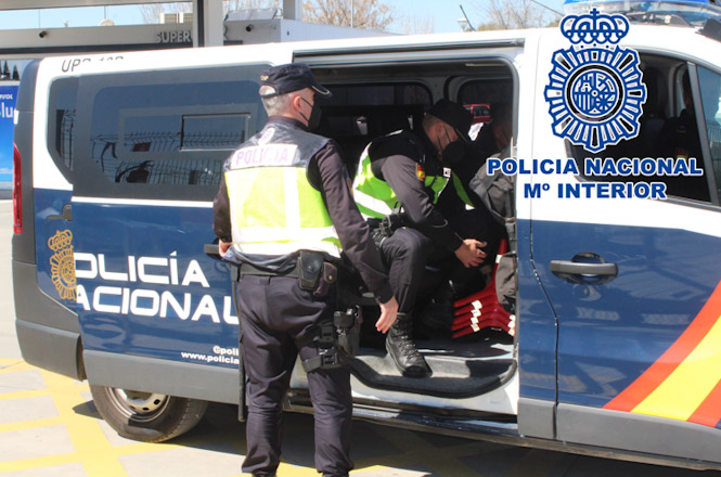 Agentes de la Policía Nacional (POLICÍA NACIONAL)