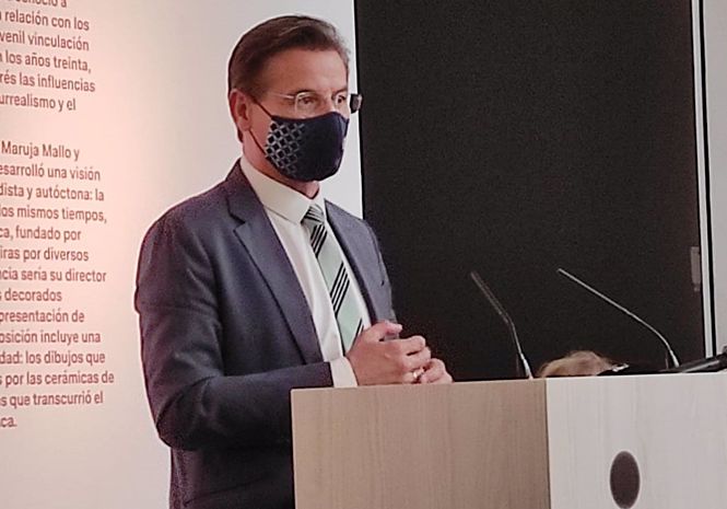 El alcalde de Granada, Luis Salvador, en el Centro Lorca (EUROPA PRESS)