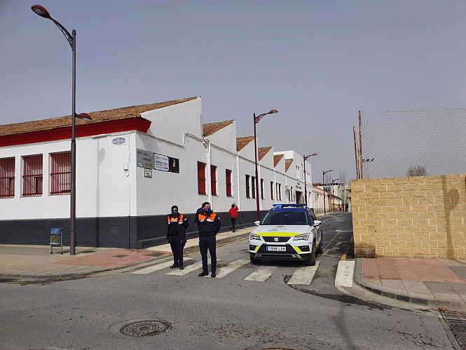 Dispositivo de seguridad por un cribado masivo por covid-19 en Guadix, en imagen de archivo (AYUNTAMIENTO)