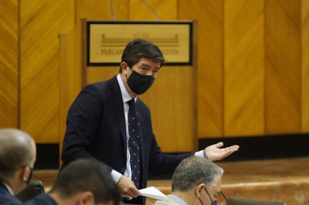 El vicepresidente de la Junta, Juan Marín, responde a una pregunta oral en el Pleno del Parlamento andaluz (JUNTA DE ANDALUCÍA)