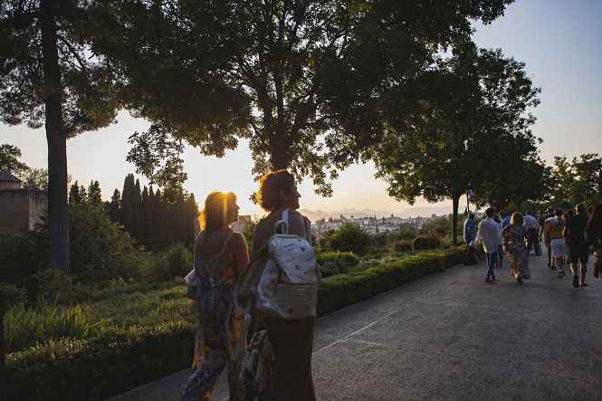 Paseo por la Alhambra (JUNTA)