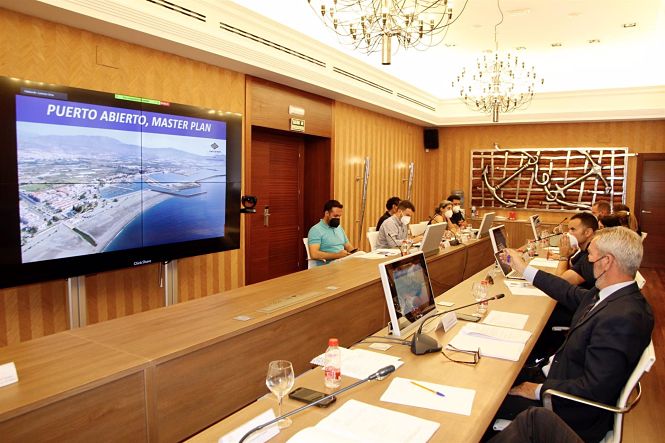 Un momento de la explicación del MasterPlan del Puerto de Motril (PUERTO DE MOTRIL)