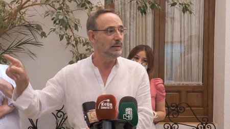 El portavoz del Grupo Socialista en materia de Turismo, Regeneración, Justicia y Administración Local en el Parlamento andaluz, Felipe López ( PSOE-A)
