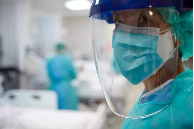 Covid-19, coronavirus, UCI, hospital (ISTOCK/TEMPURA) 