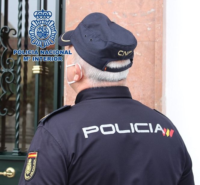 Agentes de la Policía Nacional (POLICÍA NACIONAL)