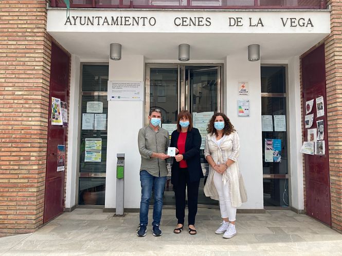 Imagen de la visita al Ayuntamiento de Cenes de la Vega (DIPUTACIÓN)