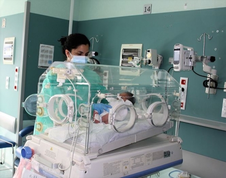 Unidad de Neonatal del Hospital Clínico San Cecilio (HUSC)