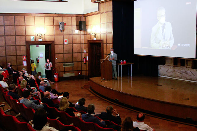 Intervención de Víctor Medina (UGR)
