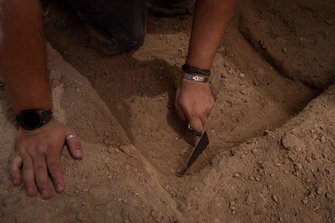 Exhumación de lso restos (ARQUEOANTRO)
