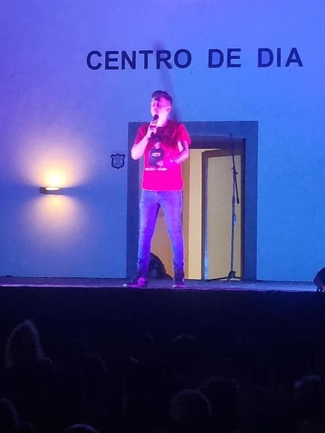 Actuación de Cristian García (AYTO. OTURA) 