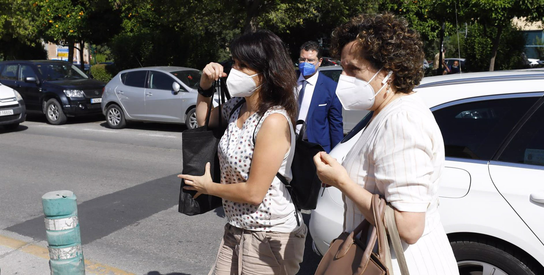 Juana Rivas entrando el pasado 11 de junio al Centro de Inserción Social Matilde Cantos en Granada (ÁLEX CÁMARA / EUROPA PRESS)