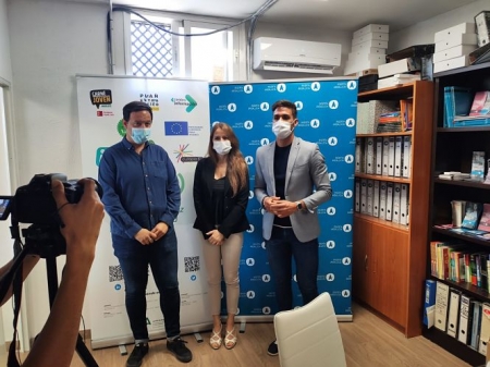 Imagen de la presentación del convenio (JUNTA)