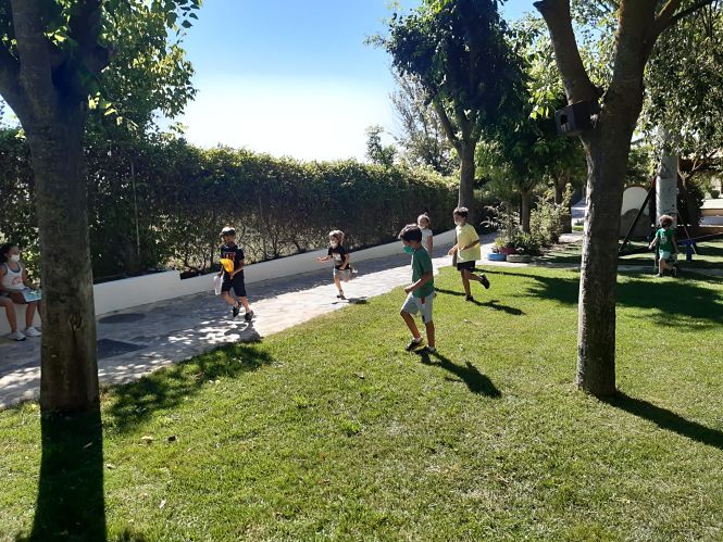 Escuela de Verano que se celebra en el Parque Beylar de Huétor Tájar (AYTO. HUÉTOR TÁJAR)